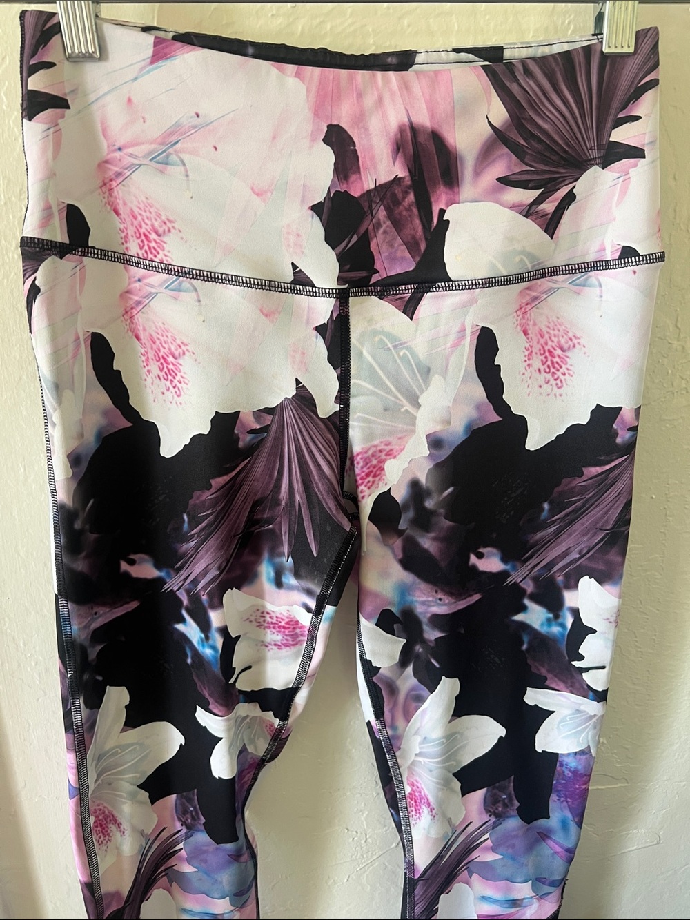Velocity Floral Print Leggings in Pink & Black